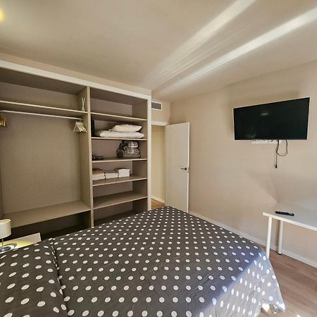 Apartamentos Picasso อัลกาลาเดเอนาเรส ห้อง รูปภาพ