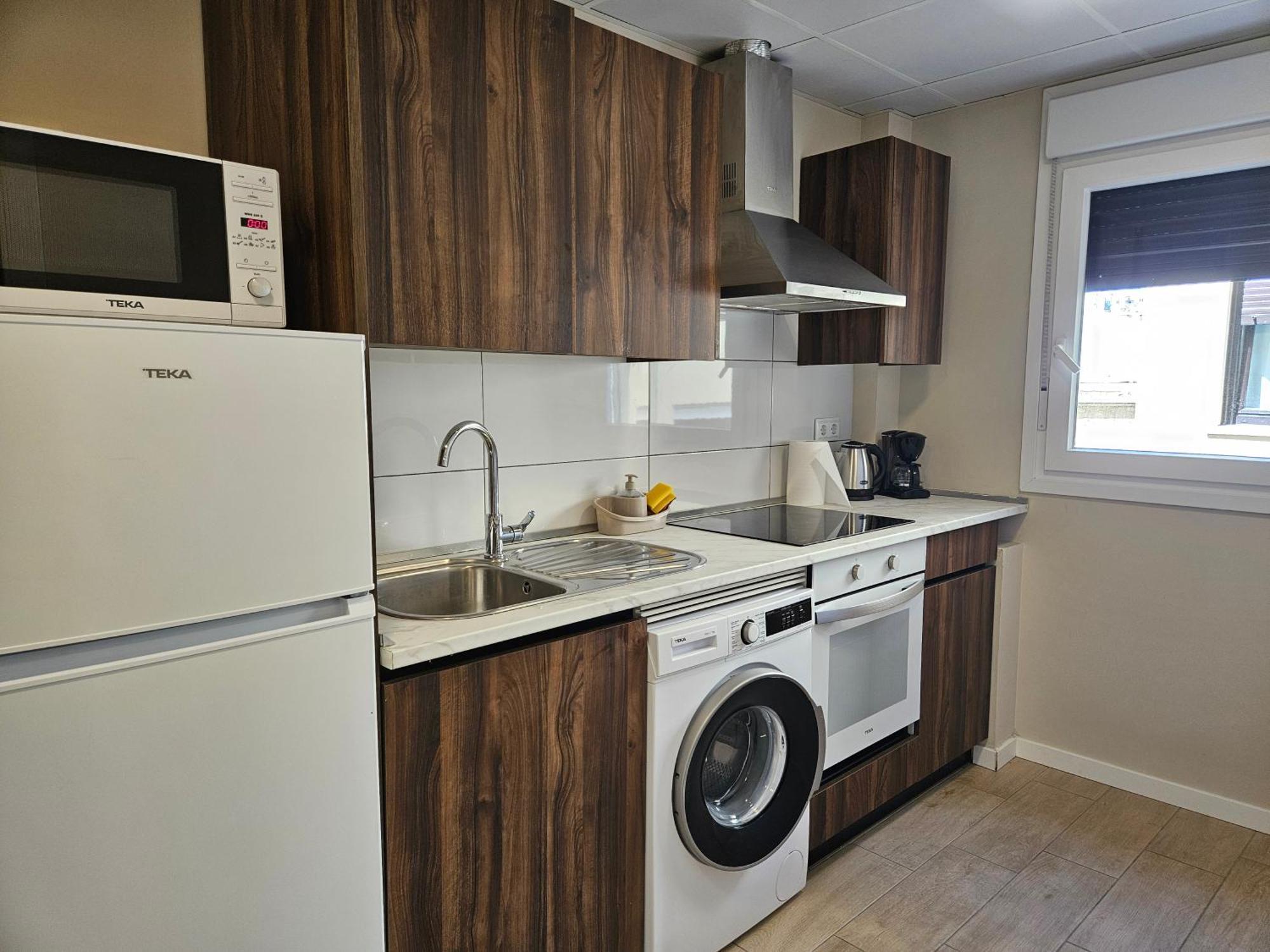 Apartamentos Picasso อัลกาลาเดเอนาเรส ห้อง รูปภาพ
